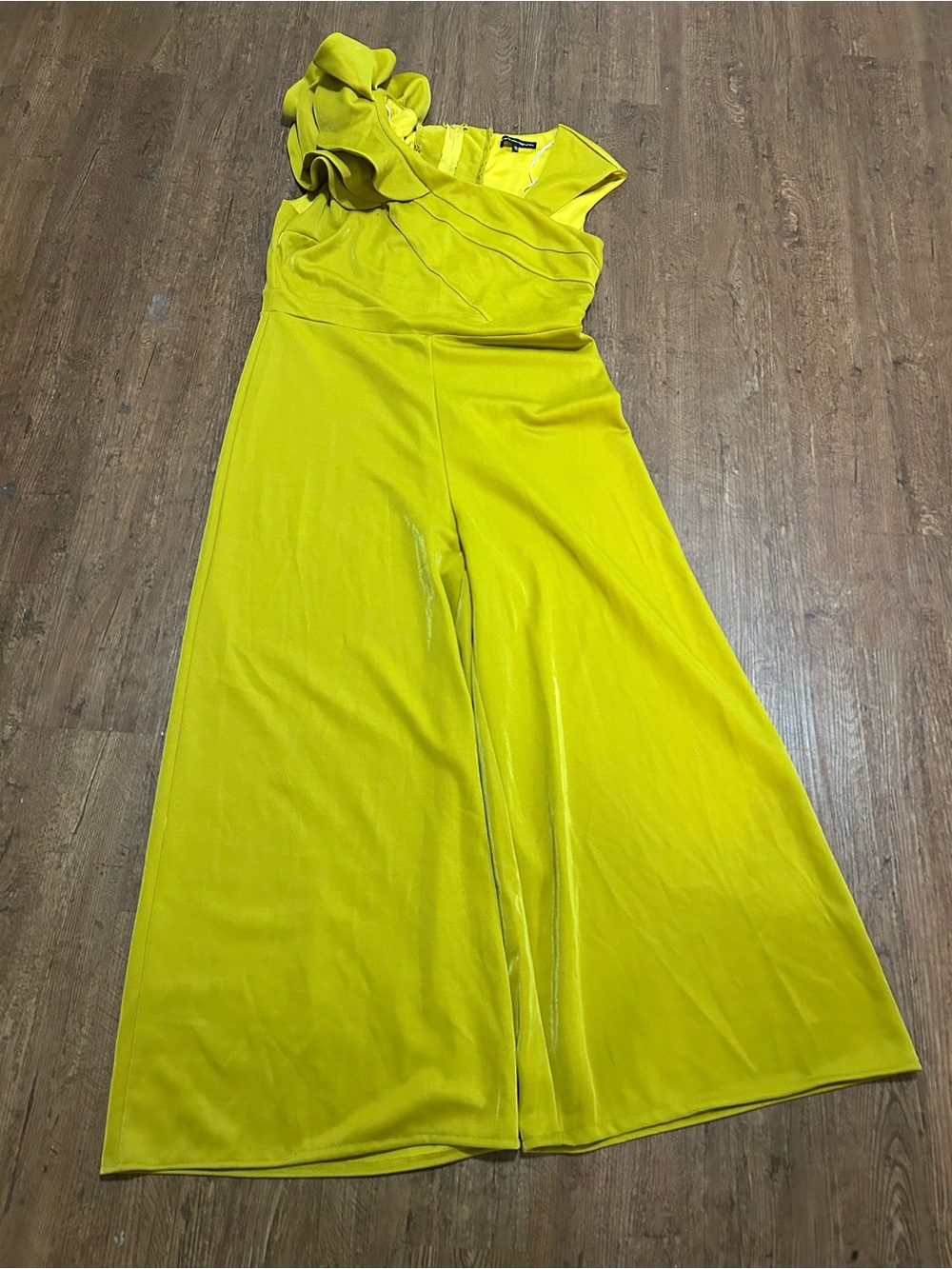 SYMPHONY 1XL Chartreuse Lime Wide Leg Jumpsuit Ruffle Flower Shoulder Plus Size